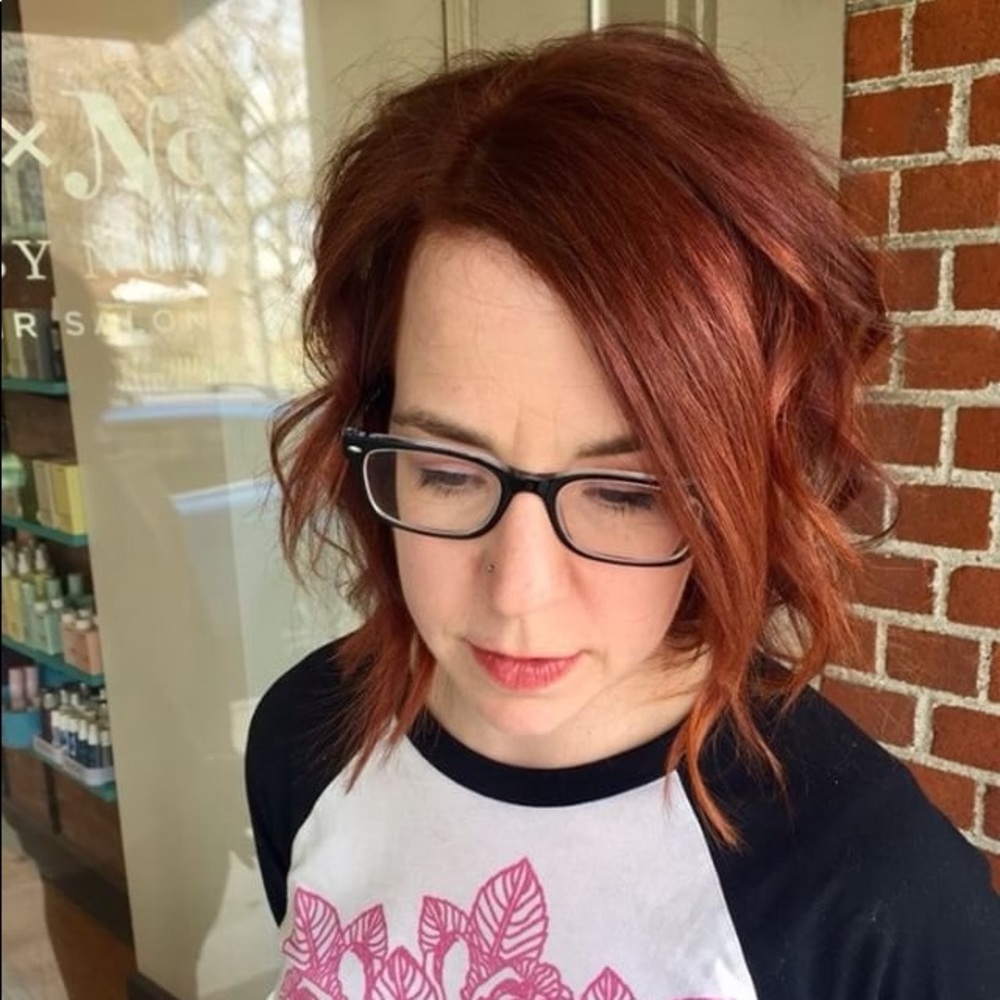 Meet your Posher, Angeline